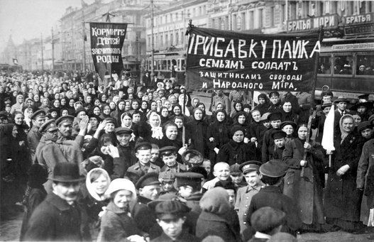 Demonstration of Putilov workers on the first day of the February Revolution.
