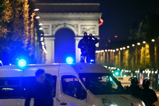 Police Officer Killed In Paris Shooting