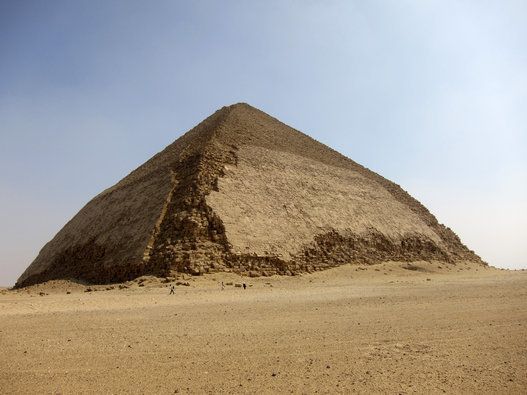 ダハシュールの「屈折ピラミッド」