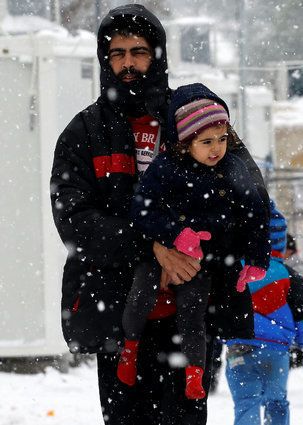 EUROPE-MIGRANTS/GREECE-SNOW