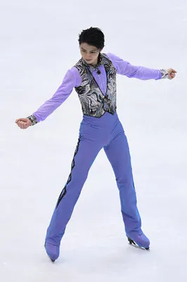 羽生結弦の新しい衣装 アレに似ている とネットで話題に 画像 ハフポスト News