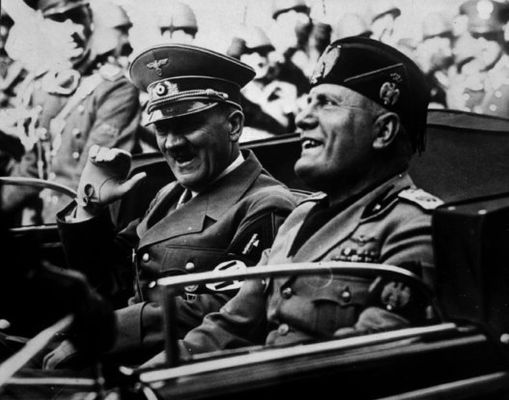 ヒトラー わが闘争 ドイツで70年ぶり再発売 注文殺到で増刷も ハフポスト News