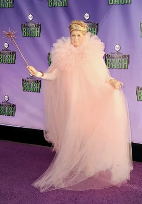 ローラが ハーレイ クイン のコスプレ披露 なんでこんなに美しいの と絶賛の声 ハフポスト News