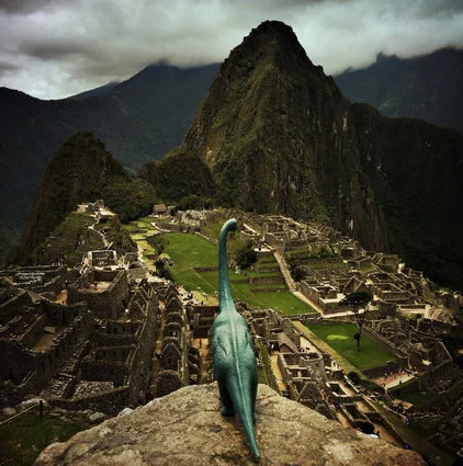 飛行機に乗って世界をぐるり どこかほっこりする恐竜たちの旅 画像 ハフポスト News