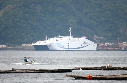 解体を待つテクノスーパーライナー 115億円の超高速船 スクラップへ 画像集 ハフポスト