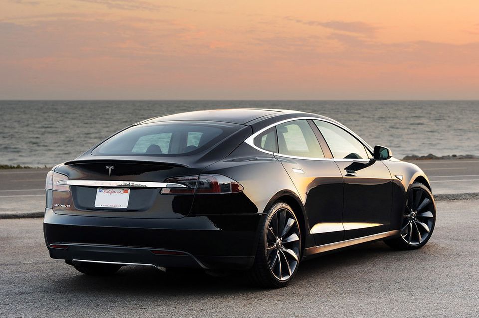 2012 Tesla Model S First Drive Photos