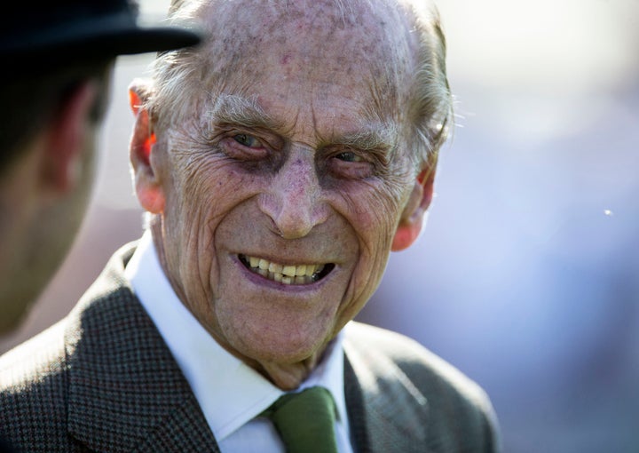 Prince Philip Gives Up Driver's License At 97 After Crash - HuffPost