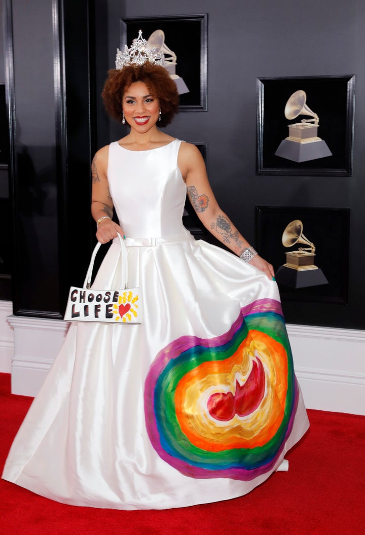 Twitter Can t Handle Joy Villa s Outrageous Border Wall Inspired 2019 Grammys Look HuffPost Entertainment