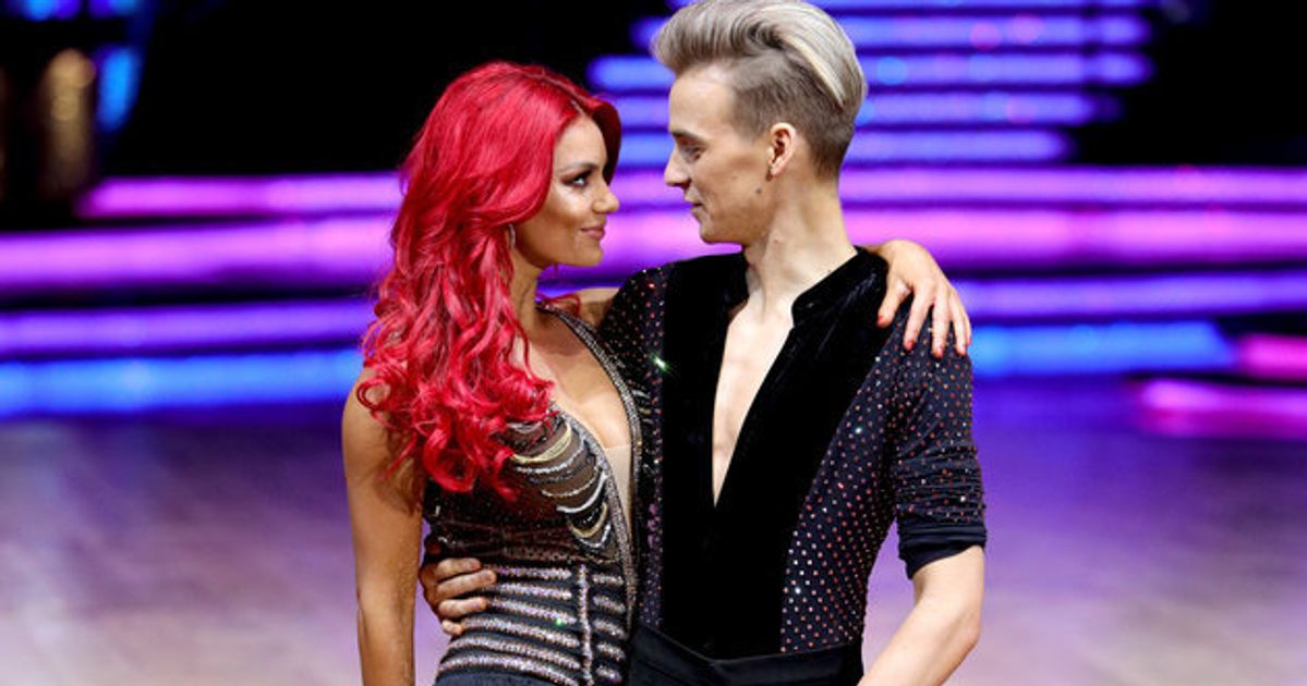 Joe Sugg Drops Girlfriend Dianne Buswell During Lift On Strictly Come Dancing Live Tour 