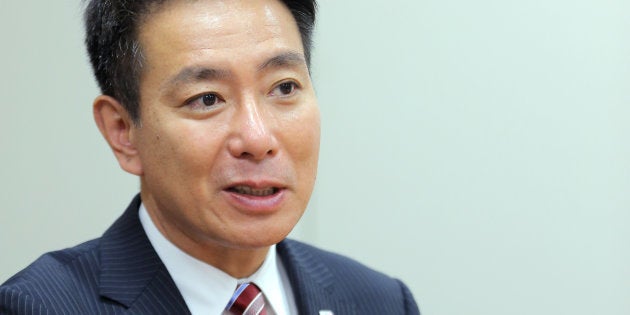 インタビューに答える民進党の前原誠司氏=2017年8月28日、東京・永田町