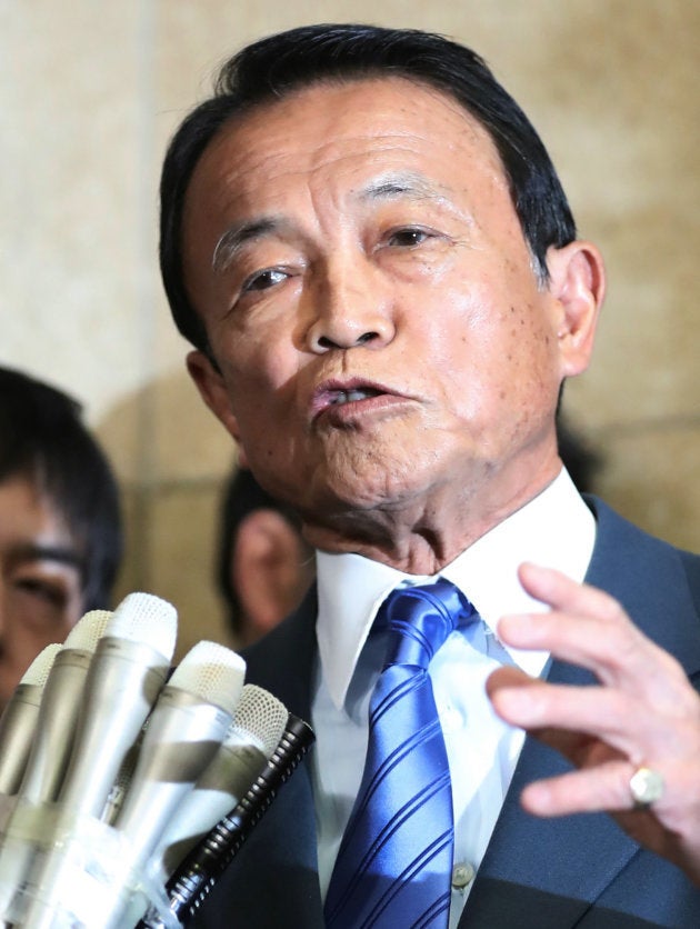 麻生太郎氏