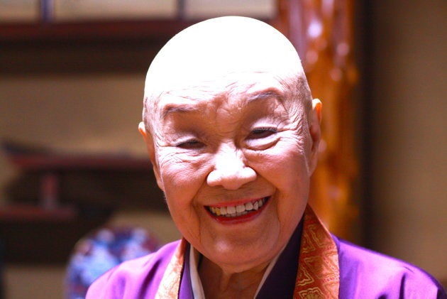 真珠湾攻撃から76年 瀬戸内寂聴 逃げることも勇気よ 今の日本人に伝えたいこと ハフポスト