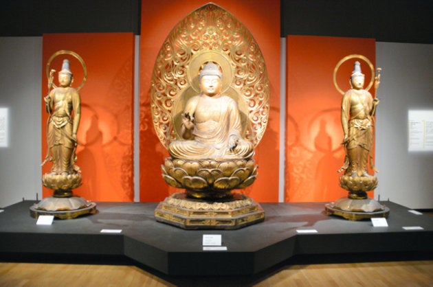 東京国立博物館の特別展「運慶」に出展されていた浄楽寺の阿弥陀如来坐像と両脇侍立像=朝日新聞社撮影