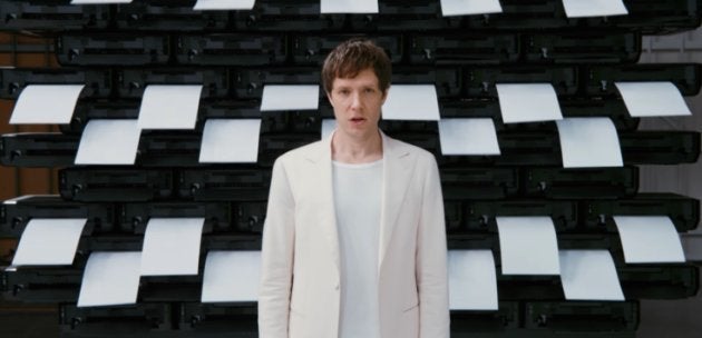 557台のプリンターとダンスする 米バンドの新曲mvが謎にアーティスティックと話題 ハフポスト