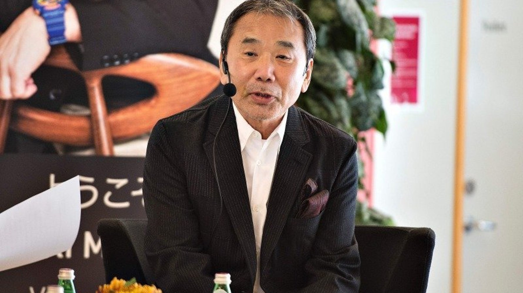 子どもの頃から1番になることなかったのに 村上春樹氏 4度目の年間首位獲得で記録更新 ハフポスト 子どもの頃から1番になることなかったのに 村上春樹氏 4度目の年間首位獲得で記録更新 ハフポスト