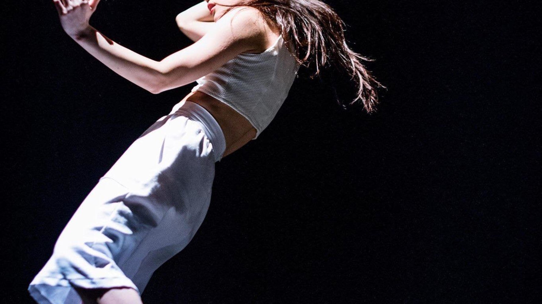 夢か就職か の時代は終わった ダンサーの会社員はこうして 踊る広報 になった ハフポスト