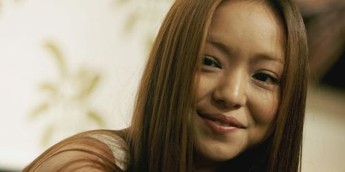 マスコミが報じる「安室奈美恵」は、2001年で止まっている。 | ハフポスト アートとカルチャー