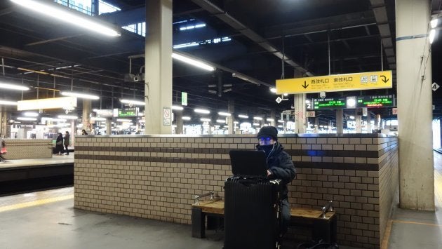 雰囲気のある札幌駅でリモートワーク。