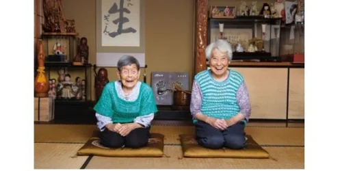 きんさん・ぎんさんの娘も100歳 親子2代で登場した広告がなんとも