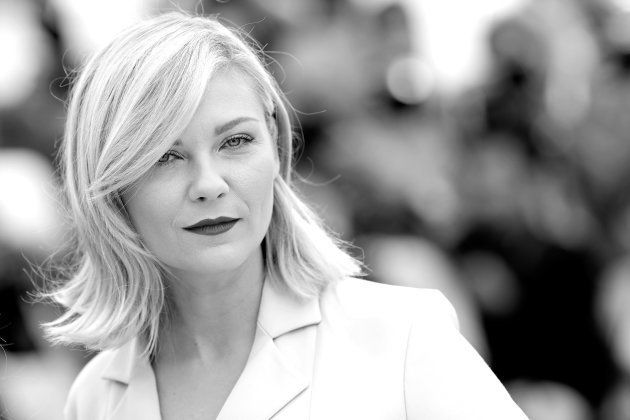 CANNES, FRANCE - MAY 11: (EDITORS NOTE: Image has been converted to black and white.) Kirsten Dunst attends the Jury Photocall during the 69th Annual Cannes Film Festival at the Palais des Festivals on May 11, 2016 in Cannes, France. (Photo by Pascal Le Segretain/Getty Images)