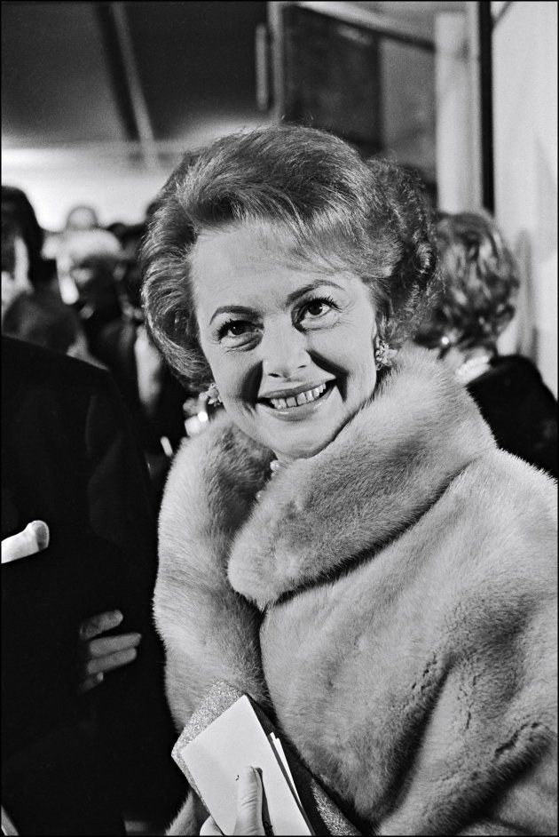 FRANCE - MAY 24: Olivia de Havilland in Cannes, France on May 24, 1965. (Photo by REPORTERS ASSOCIES/Gamma-Rapho via Getty Images)