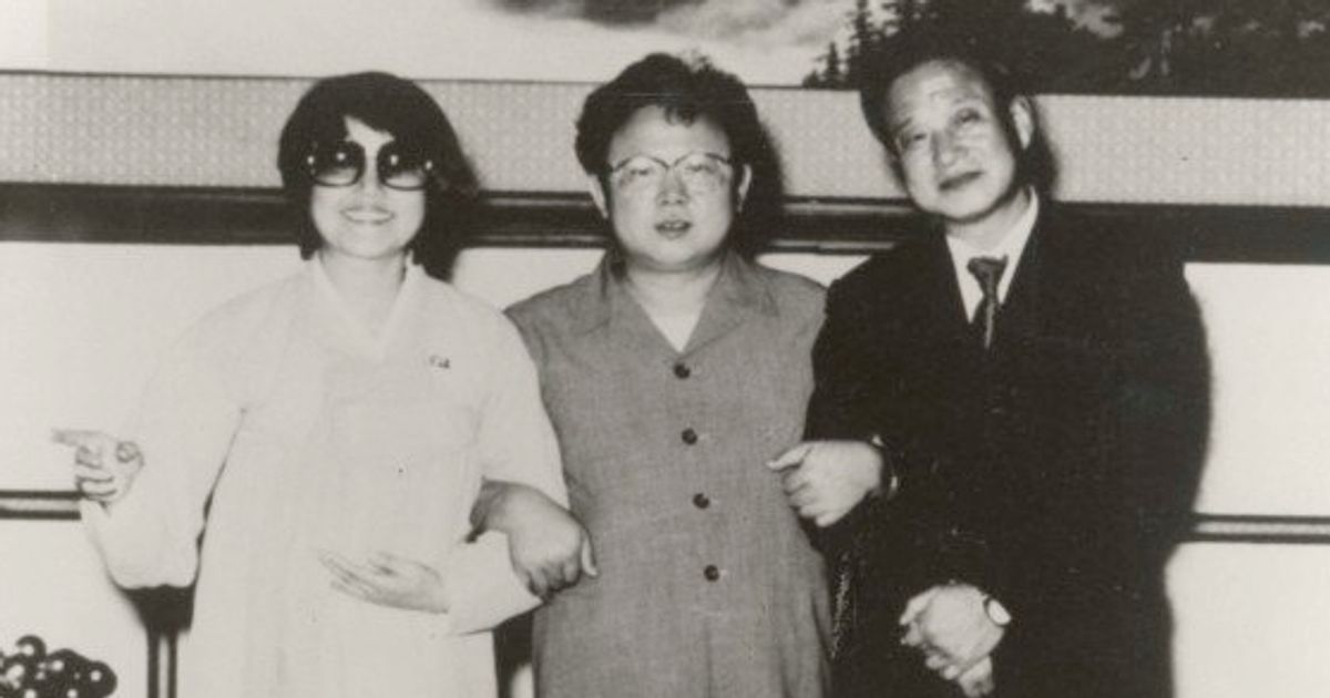 北朝鮮に拉致された韓国の映画監督と女優 1978年の事件が描く 映画マニア 金正日 ハフポスト 北朝鮮に拉致された韓国の映画監督と女優 1978年の事件が描く 映画マニア 金正日 ハフポスト