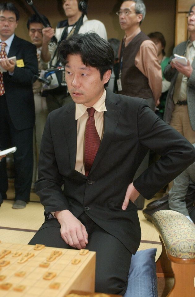 2005年11月06日。プロ編入試験6番勝負の第5局が行われ、合格の条件とされた3勝目をあげて、瀬川晶司さんはプロ入りを決めた。