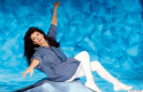 ケイト・ブッシュの未公開写真 『嵐が丘』から『レッド・シューズ