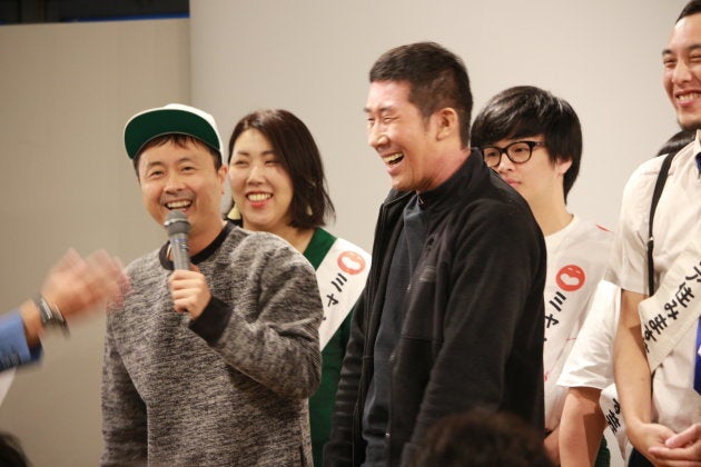 目が見えない 耳が聞こえない どうやって 笑い を届ける 吉本芸人が考えた ハフポスト