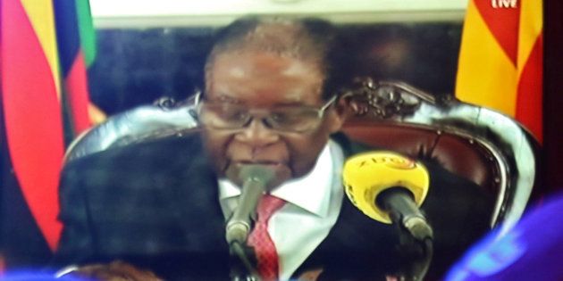 テレビ演説をするジンバブエのムガベ大統領。November 19, 2017. REUTERS/Philimon Bulawayo