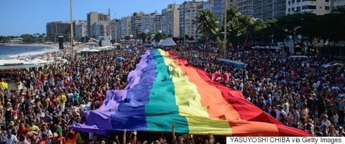 レインボーフラッグの発案者が死去 「虹は全ての色が含まれている」と