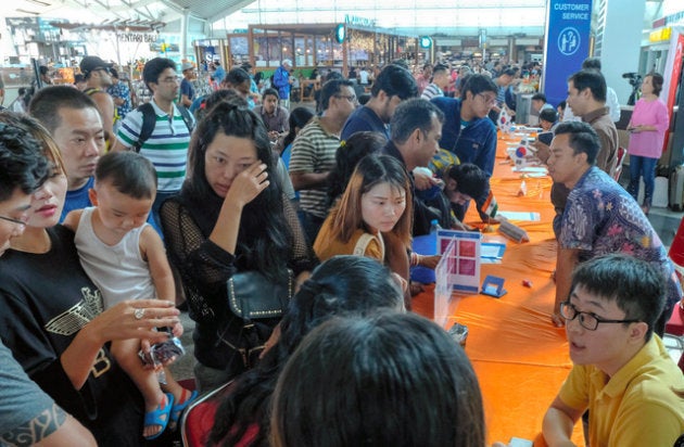 バリ島アグン山が半世紀ぶり噴火 10万人に避難勧告 避難所に給水タンクを Npoが支援呼びかけ ハフポスト