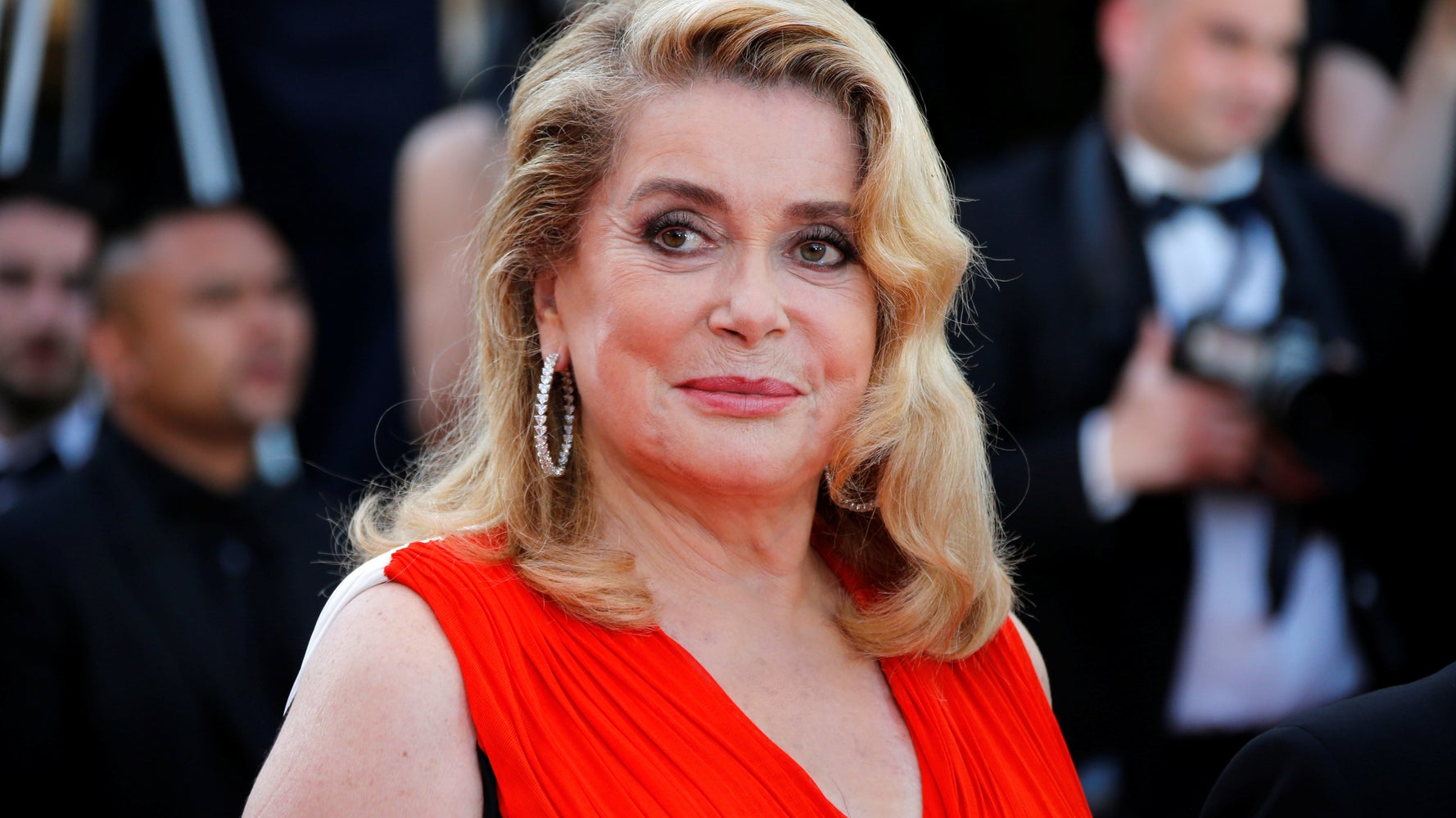 カトリーヌ ドヌーヴのセクハラ告発非難に物議 当事者の女優が批判 内に秘めた女性嫌悪がある ハフポスト