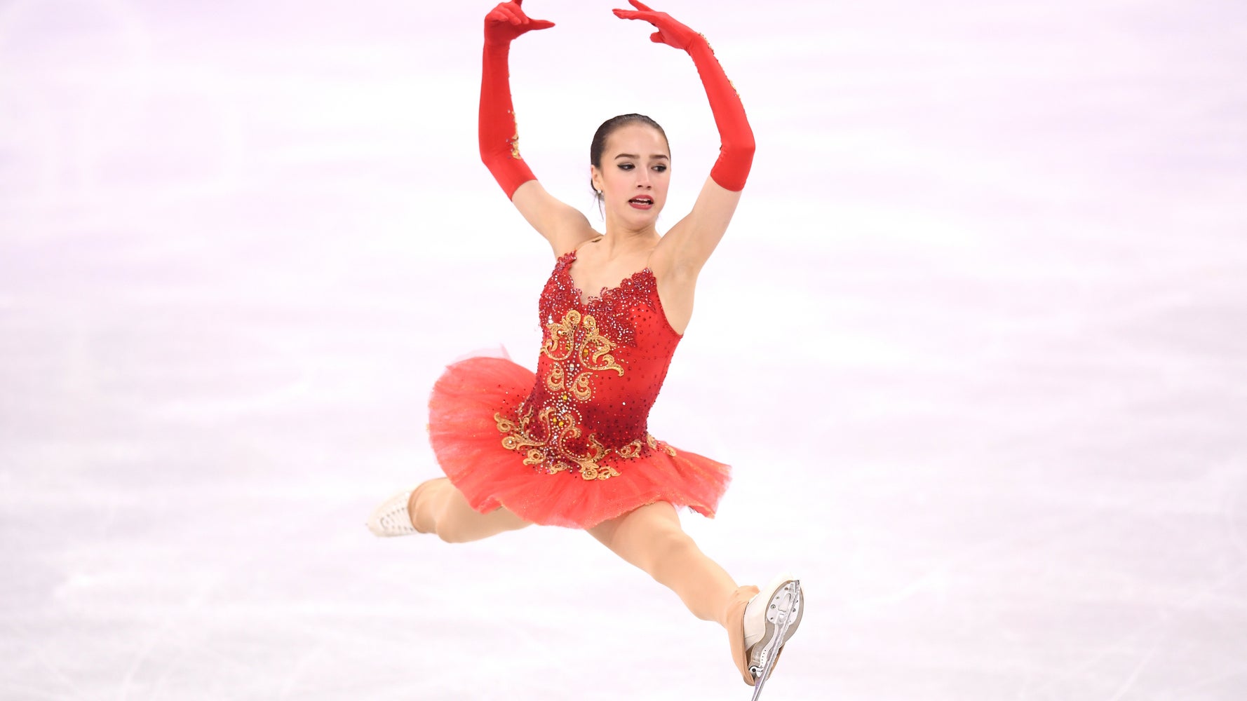 ザギトワが金メダル 女王メドベージェワを下したのは 15歳の天才少女だった 画像集 ハフポスト ザギトワが金メダル 女王メドベージェワを下したのは 15歳の天才少女だった 画像集 ハフポスト