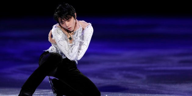 フィギュアスケート・エキシビジョンで演技する羽生結弦