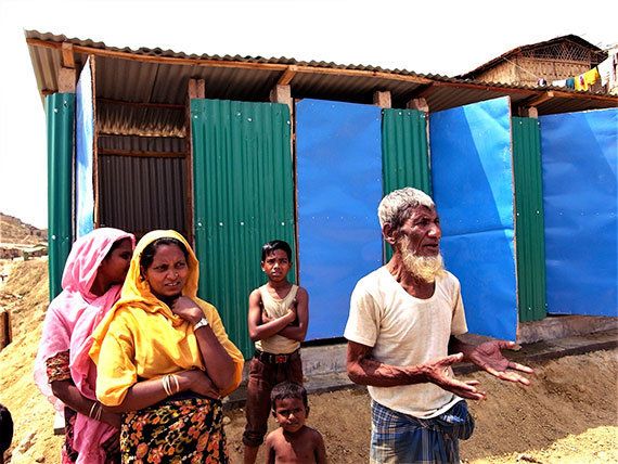 囲いができ、女性も安心して使える水浴び場が完成（クトゥパロン避難民キャンプ、2018年3月7日）