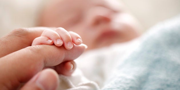 4年越しの命 交通事故で亡くなったカップルの赤ちゃんが 代理母出産で生まれた ハフポスト 4年越しの命 交通事故で亡くなったカップルの赤ちゃんが 代理母出産で生まれた ハフポスト