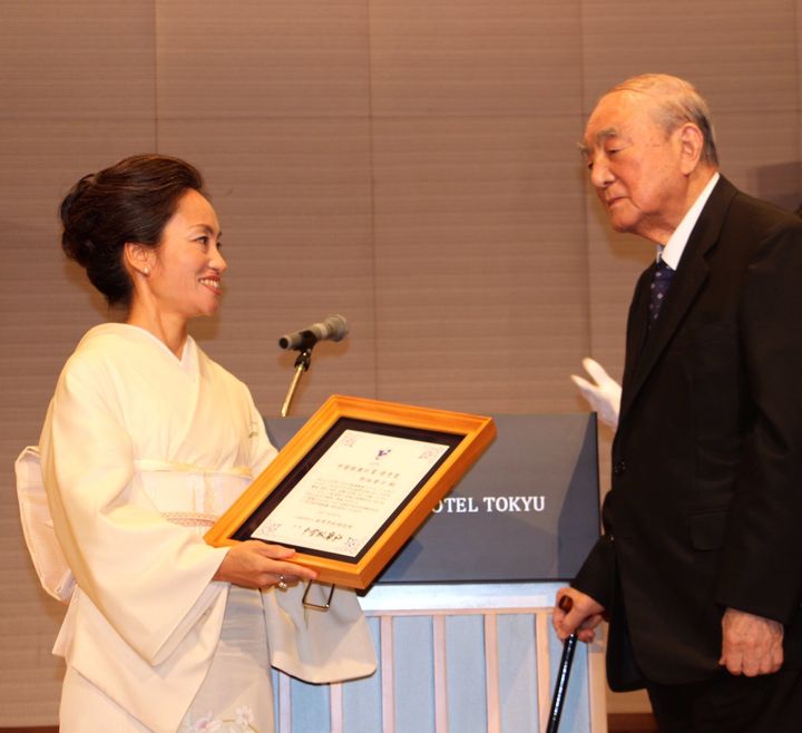 長年の功績が認められ、2017年、中曽根康弘賞の優秀賞を受賞