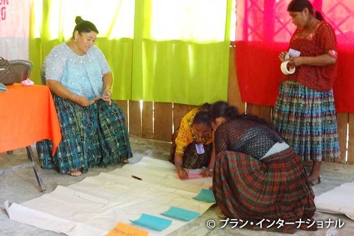 積極的に参加する女性たち