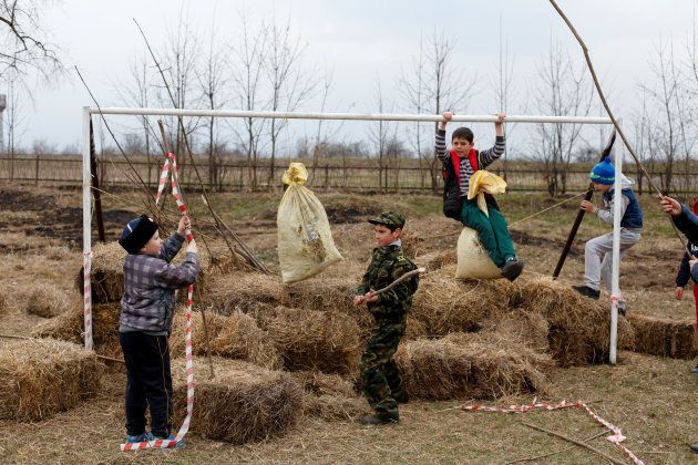 子どもたちの遊び場に。ロシア・北オセチアにて。