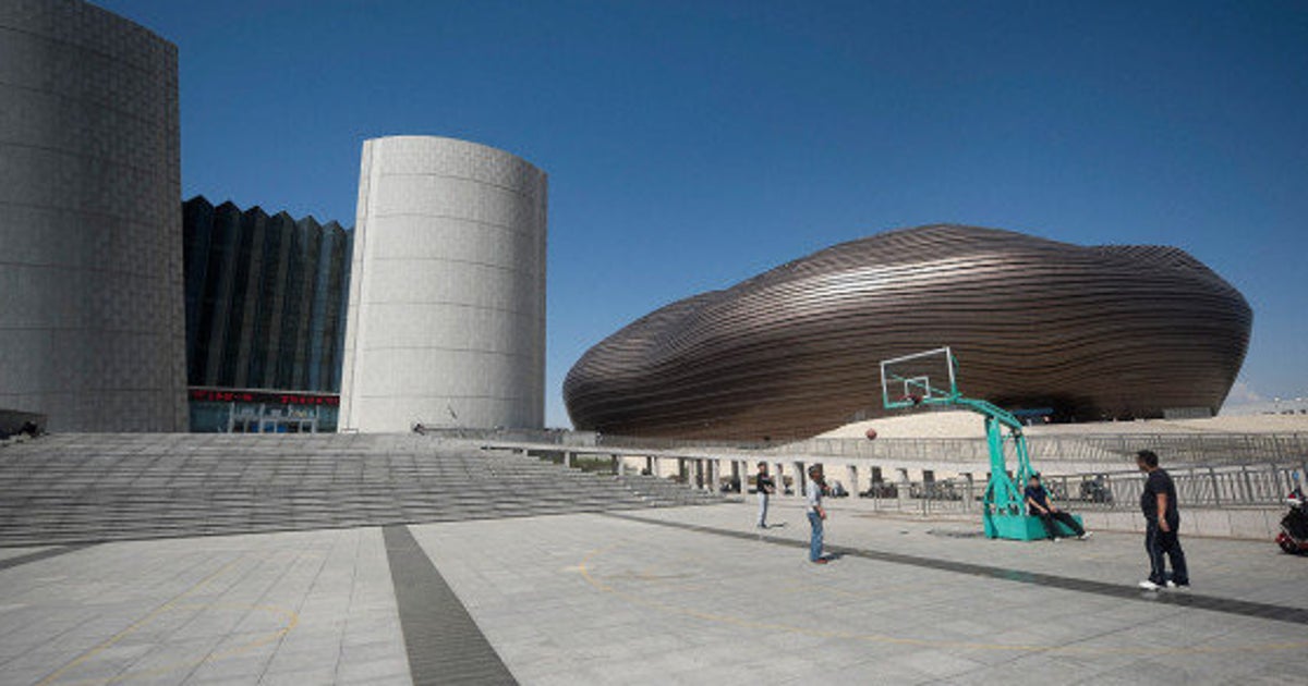 中国の砂漠には 豪華すぎるゴーストタウンがある 画像集 ハフポスト News 中国の砂漠には 豪華すぎるゴーストタウンがある 画像集 ハフポスト News