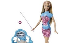 バービーがシャチのトレーナーの仕事を辞める　マテル社が表明、その理由は？