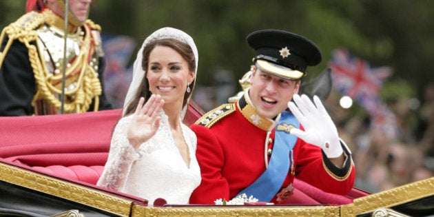 LONDON, UNITED KINGDOM - APRIL 29: (EMBARGOED FOR PUBLICATION IN UK NEWSPAPERS UNTIL 48 HOURS AFTER CREATE DATE AND TIME) Catherine, Duchess of Cambridge and Prince William, Duke of Cambridge travel down The Mall on route to Buckingham Palace in a horse drawn carriage following their wedding at Westminster Abbey on April 29, 2011 in London, England. (Photo by Indigo/Getty Images)