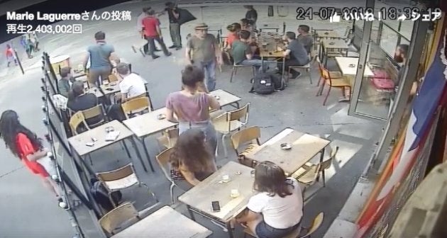 セクハラに抗議した女性を殴った男 世界に動画が広まり暴行容疑で逮捕 ハフポスト セクハラに抗議した女性を殴った男 世界に動画が広まり暴行容疑で逮捕 ハフポスト