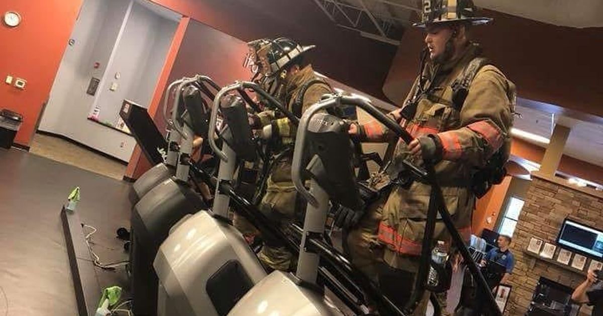 アメリカ同時多発テロを追悼する 110段の階段上り 消防士らが命を落とした仲間に捧げる ハフポスト
