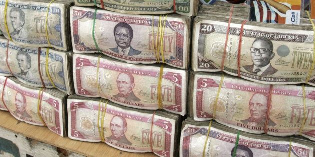 アフリカのリベリアで、110億円分の新札がこつ然となくなる。いったい