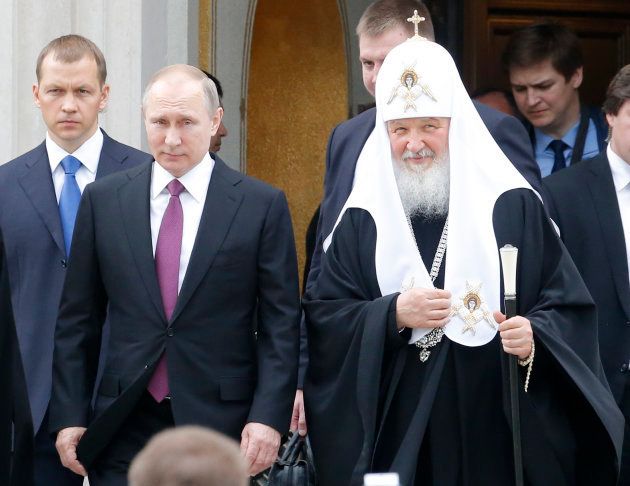 プーチン大統領（左）とキリル総主教＝2017年5月、モスクワ