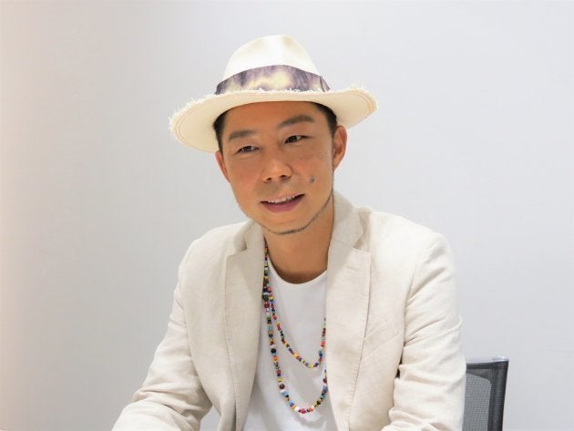 インタビューに答えるEXILE ÜSAさん Photo:WFP