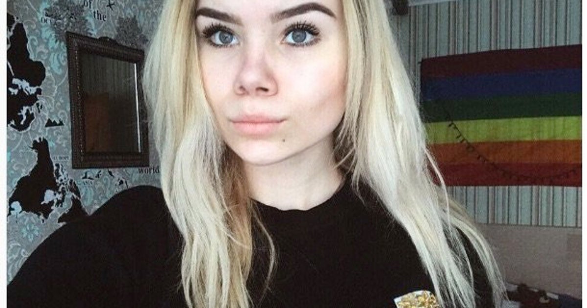 お風呂でスマホを充電してはいけない ロシアで15歳少女が感電死 ハフポスト お風呂でスマホを充電してはいけない ロシアで15歳少女が感電死 ハフポスト