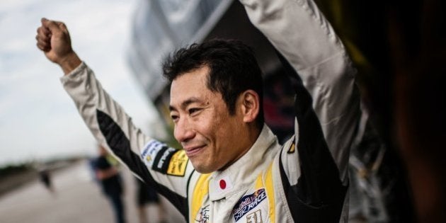 レッドブル エアレースで日本人初優勝 室屋義秀 25年かけてやっととれた ハフポスト